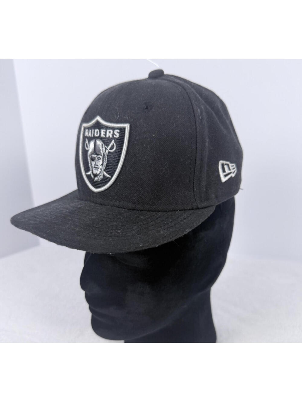 New Era 59FIFTY Las Vegas Raiders Black Fitted Hat Size 6 1/2 NFL